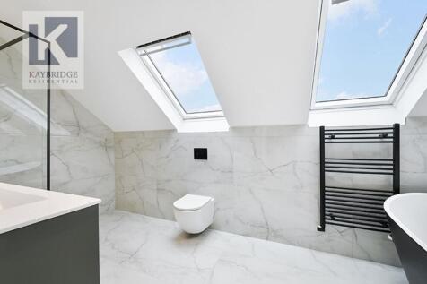 Donnington Road, Worcester Park - KT4 8EN