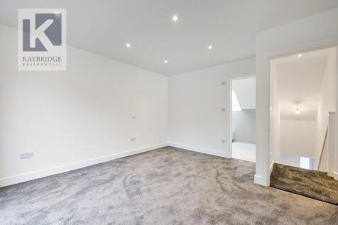 Donnington Road, Worcester Park - KT4 8EN