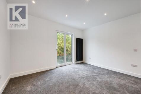 Donnington Road, Worcester Park - KT4 8EN