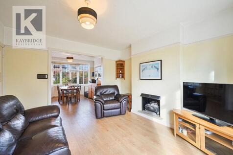 Ravensfield Gardens, KT19 0SR
