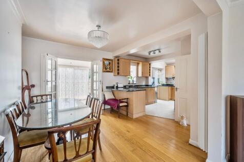 Curtis Road, Epsom - KT19 0LG