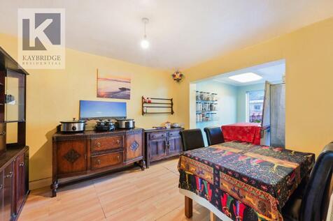 Parklawn Avenue, Epsom - KT18 7SJ