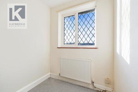 Parklawn Avenue, Epsom - KT18 7SJ