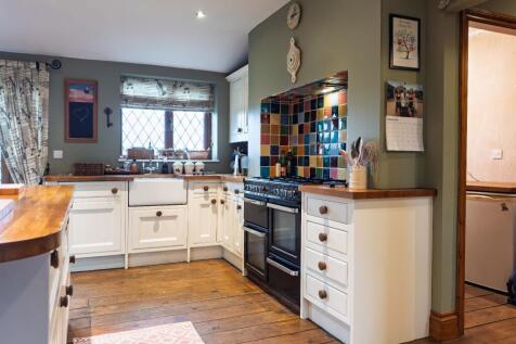 Dining kitchen