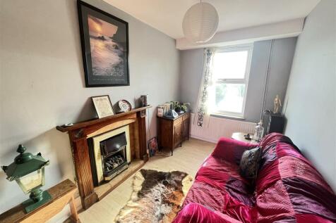 RECEPTION ROOM/BEDROOM 5/STUDIO ROOM