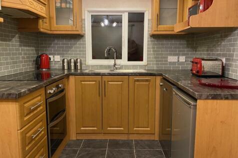 Kitchen Static 2.jpg