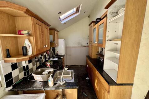 REAR KITCHEN
