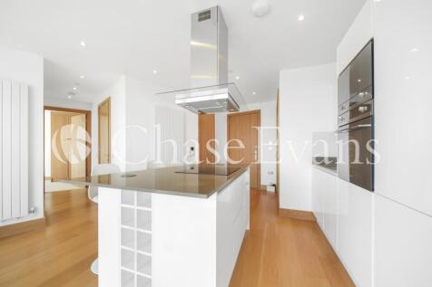 Arena Tower, Crossha