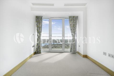 Arena Tower, Crossha