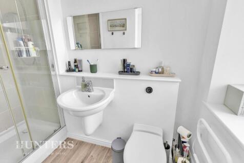 En-suite bathroom