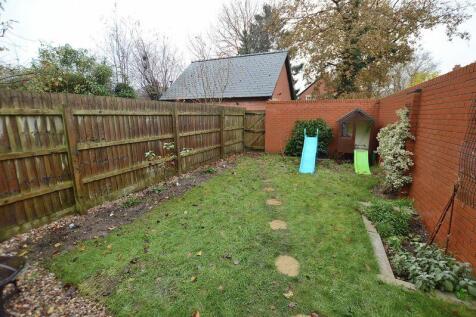 Enclosed Part Walled Rear Garden