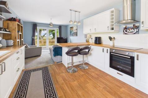 Breakfast Kitchen/Living Room