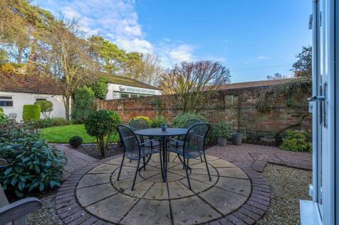 Enclosed Rear Garden