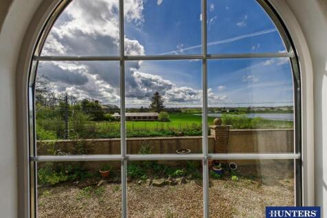 Living Room - Outlook
