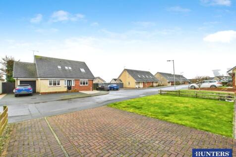 Front Garden/Driveway