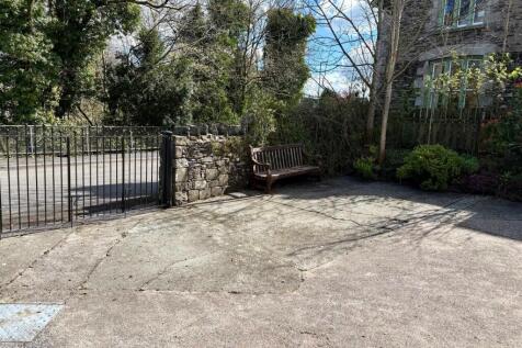 parking front.jpg