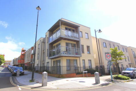 1 Bedroom Flats To Rent In Mount Wise Plymouth Devon