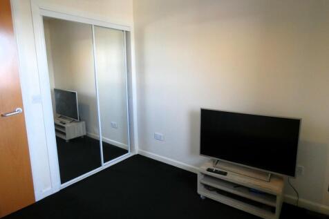 GUEST BEDROOM A.JPG