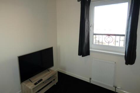 GUEST BEDROOM B.JPG