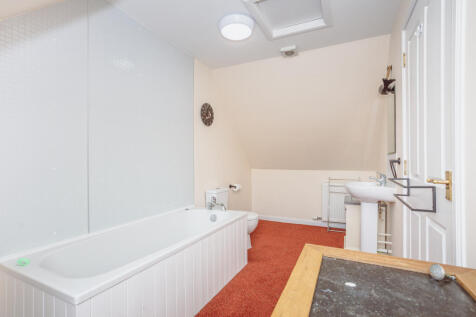 Ensuite Bathroom (Bedroom Two)