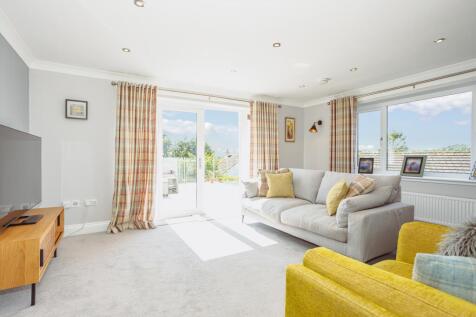 Lounge Area with Sun Terrace