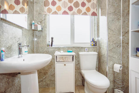 Bedroom One En-suite