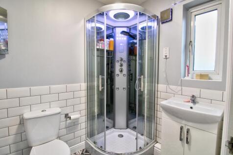 Master ensuite