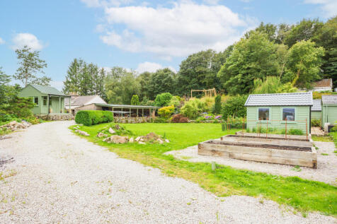 Second Driveway &amp; Gardens