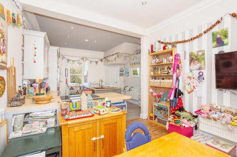 Open Plan Kitchen/Dining/Family Room