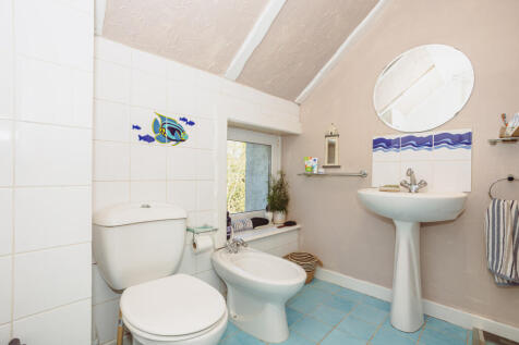 Family Shower Room