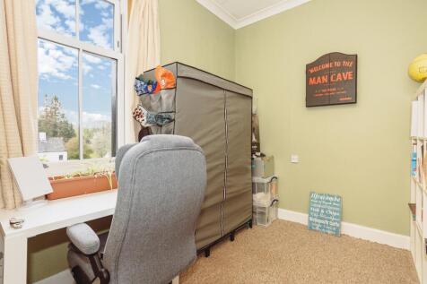 Bedroom Six/Study/Home Office