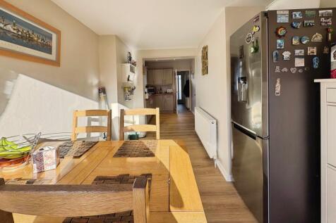 Dining/Kitchen