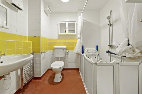 38 Betjeman Close - Ndd5GlWl6k0AJtlktx25 (ID 14734