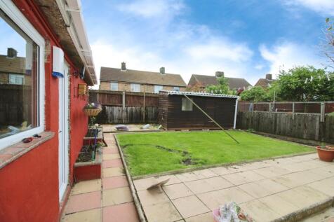 Rear Garden..JPG