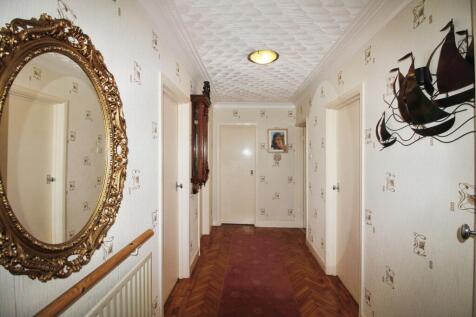 Hallway.JPG