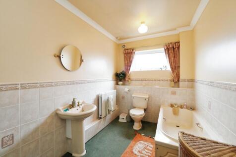 Ground Floor Bathroom