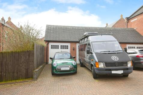 Double Garage &amp; Parking