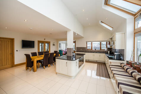 Kitchen diner
