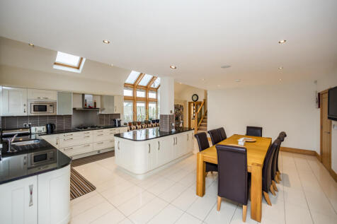 Kitchen diner