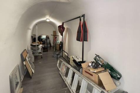 storage cellar 