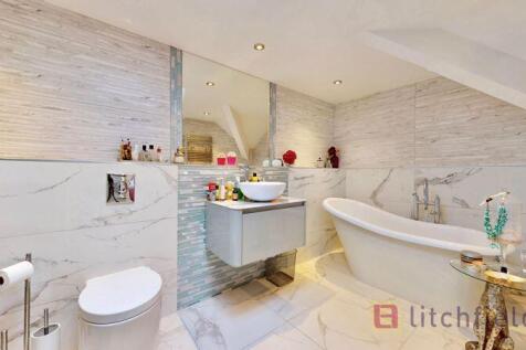 bathroom top ensuite