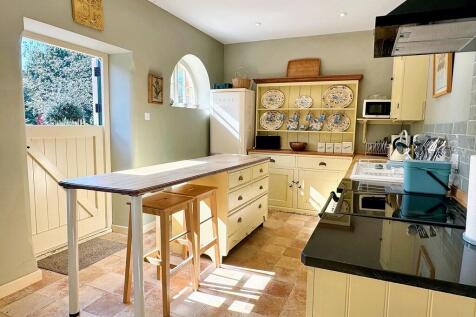 Large Kitchen