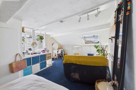 Loft Room .2