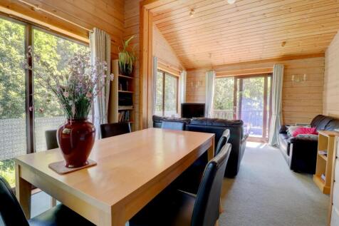 Dining living room.jpg