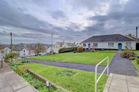 outside property 1.jpg