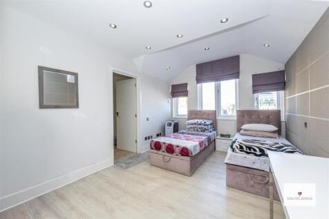 Alexandra Court 28-008 HR - HPA.jpg