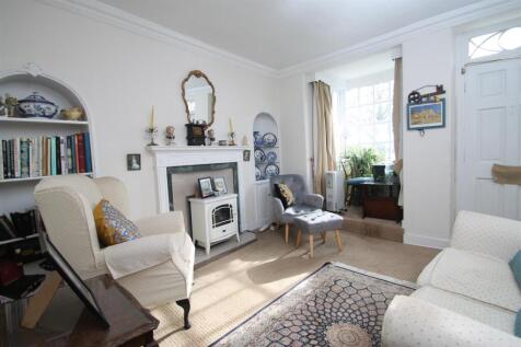 sitting room 1.JPG