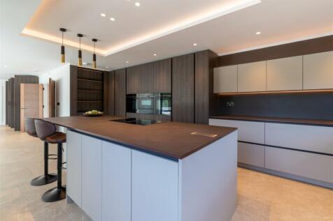 Luxury Fully Fitted Kitchen