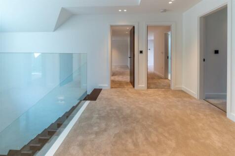 Galleried First Floor Landing