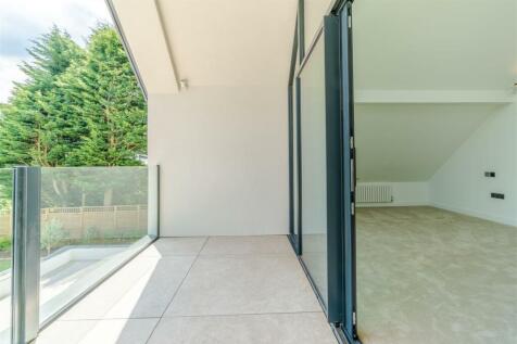 Principle Bedroom Viewing Terrace